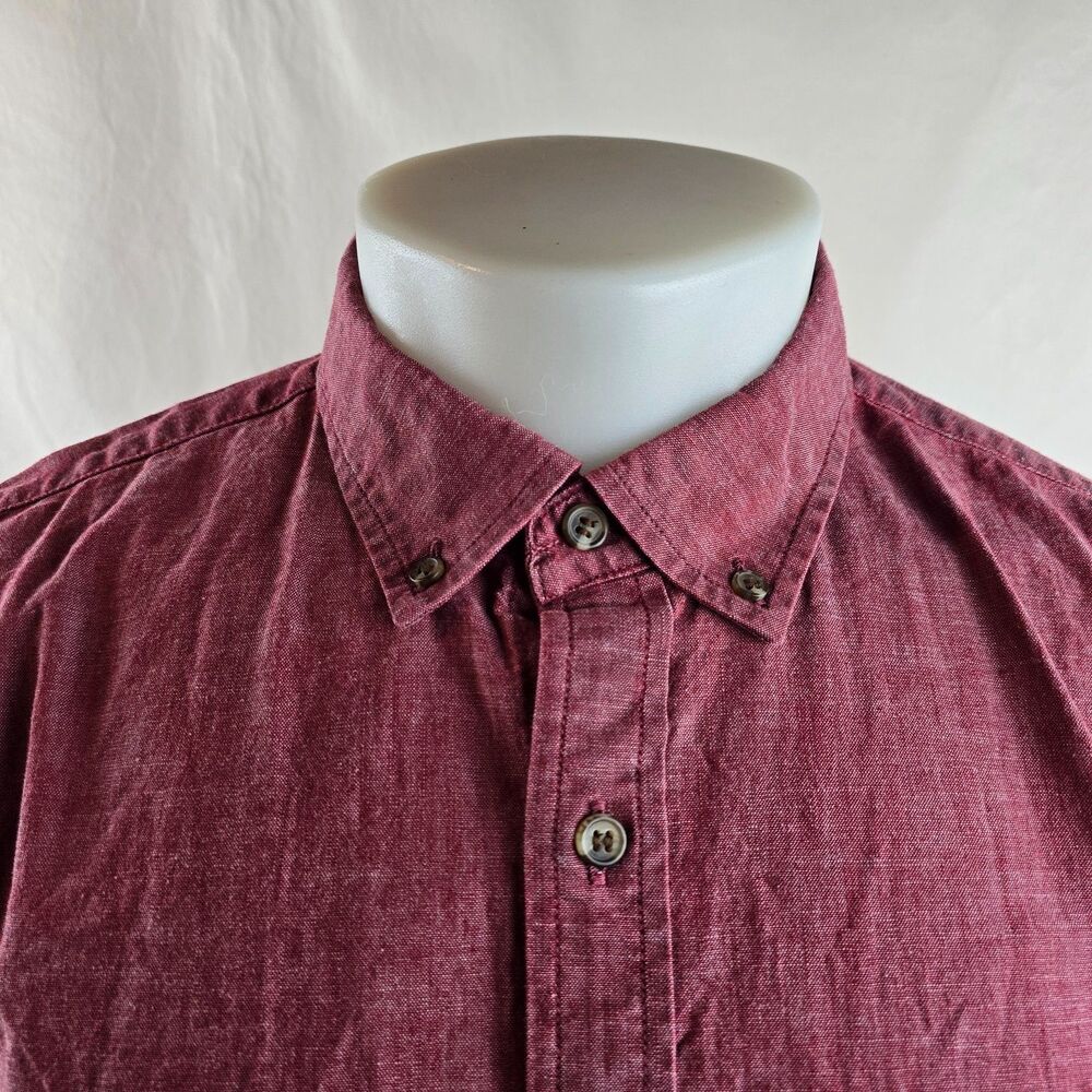 Banana Republic Shirt Men Large Red Solid Button Up Untucked Fit Chambray Preppy - Picture 2 of 9